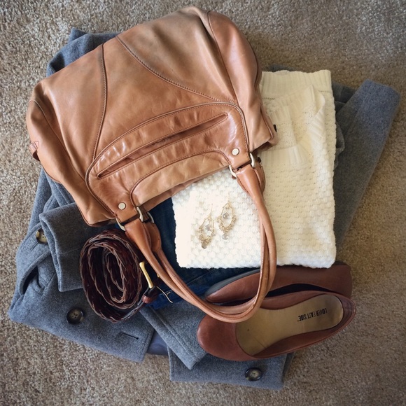 Meet your Posher, Emily - Picture 6 of 8